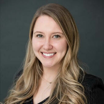 Erin Stadnicki's Headshot